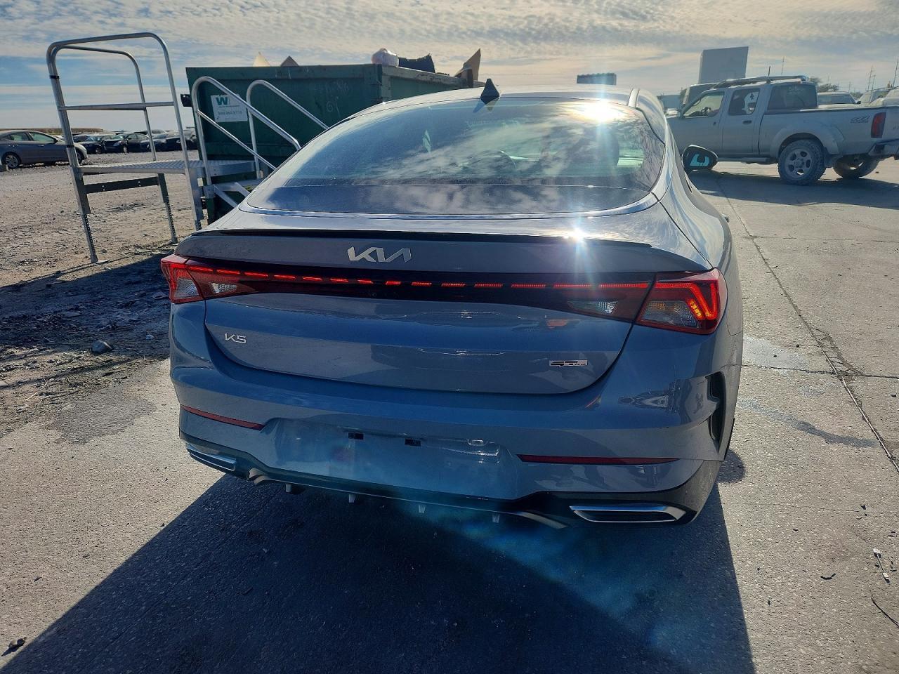 2023 KIA K5