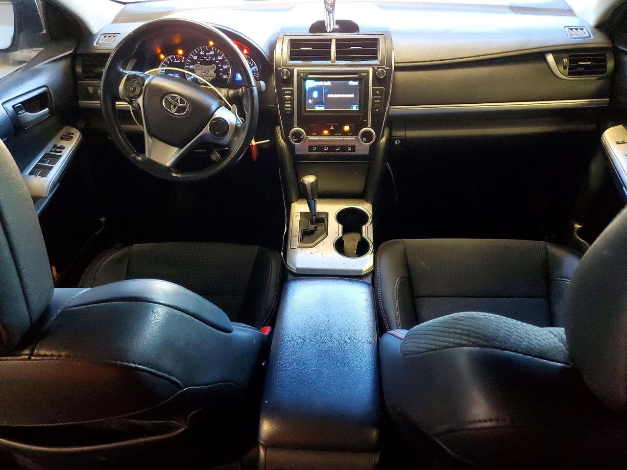 2014 TOYOTA CAMRY