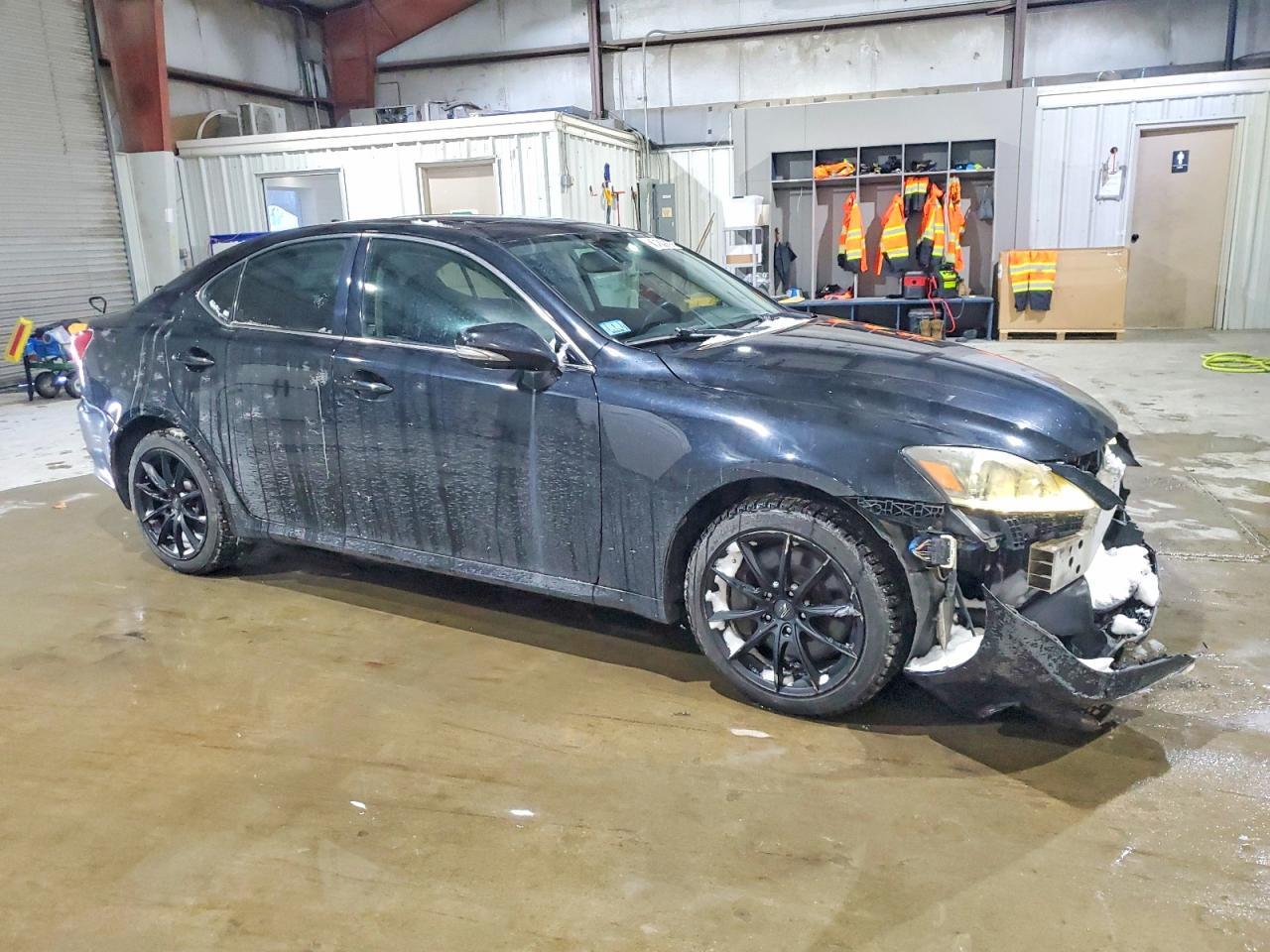 2011 LEXUS IS 350