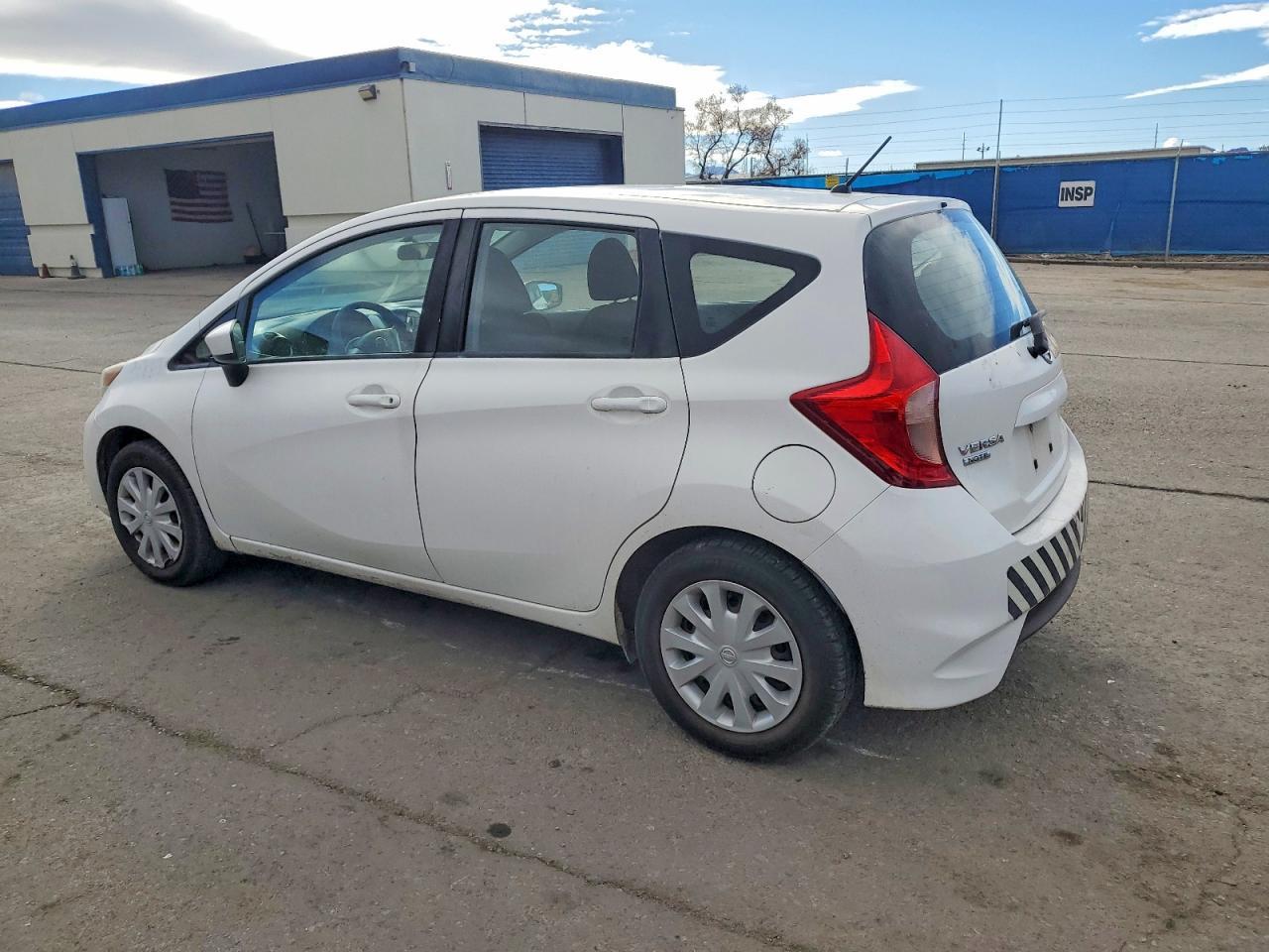 2017 NISSAN Versa Note