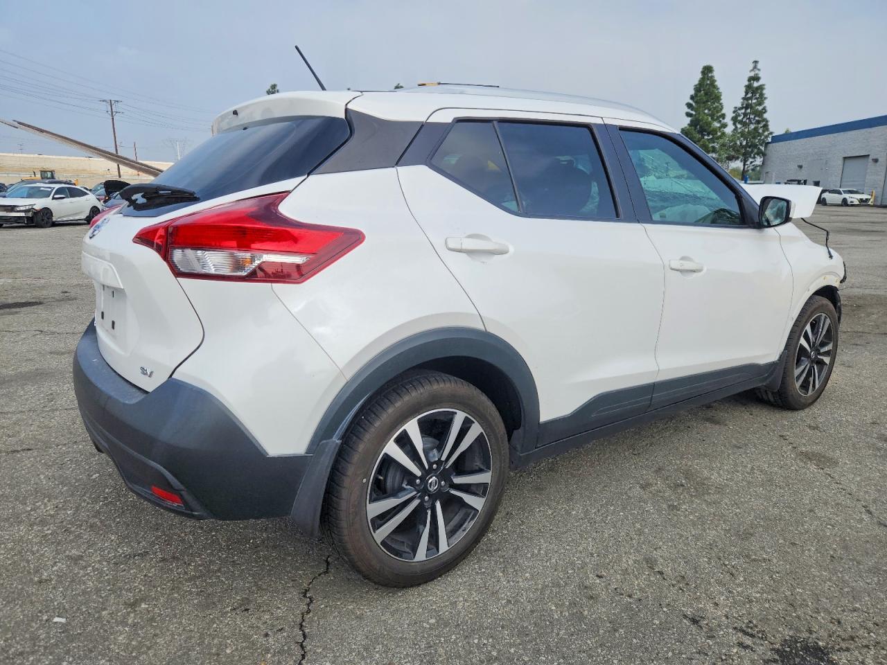 2019 NISSAN KICKS