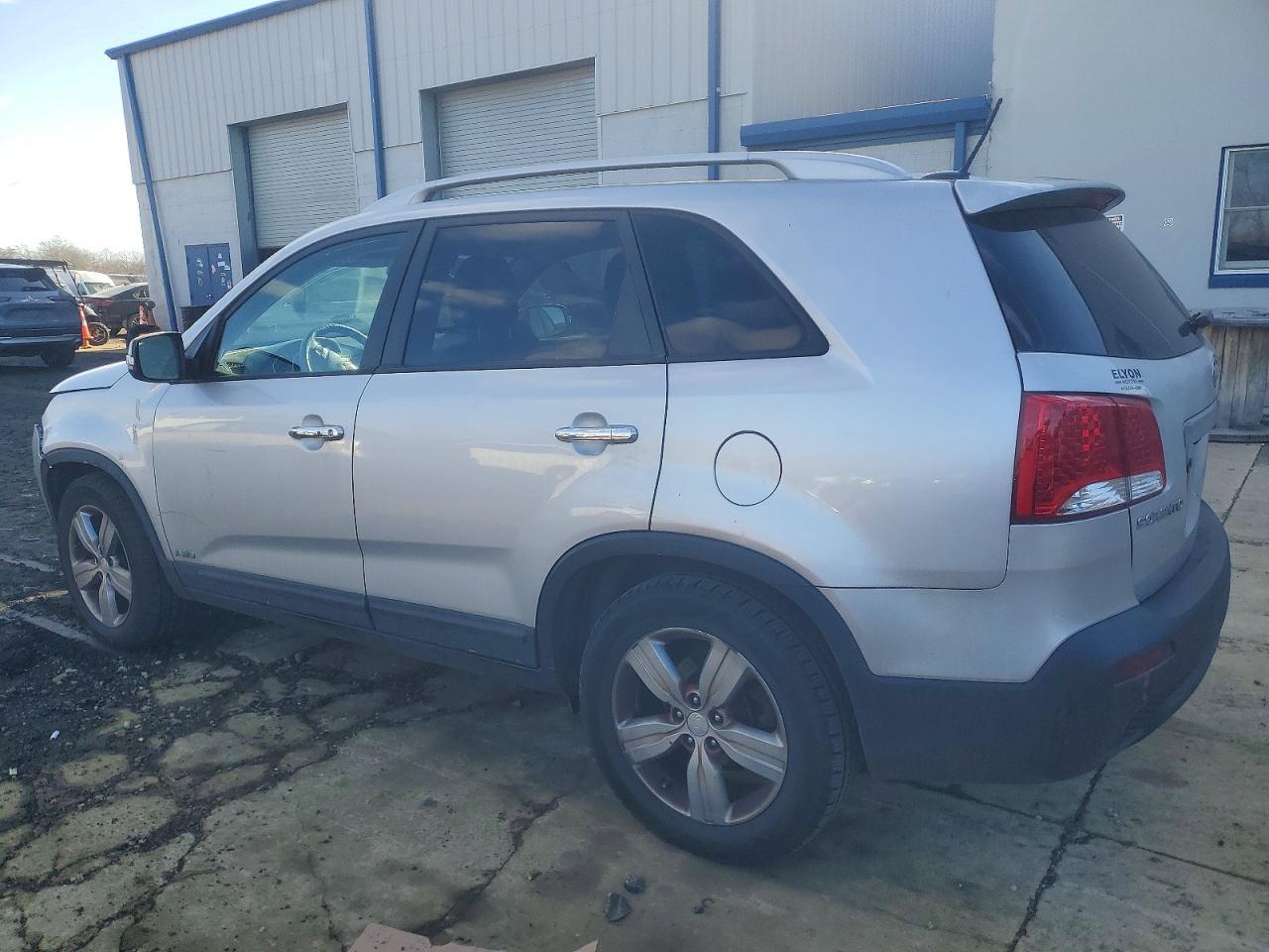 2013 KIA SORENTO
