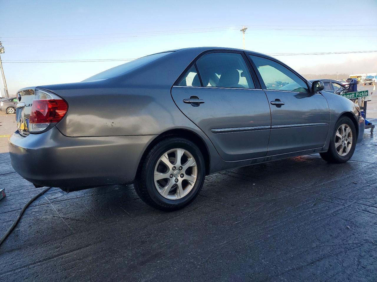 2005 TOYOTA CAMRY