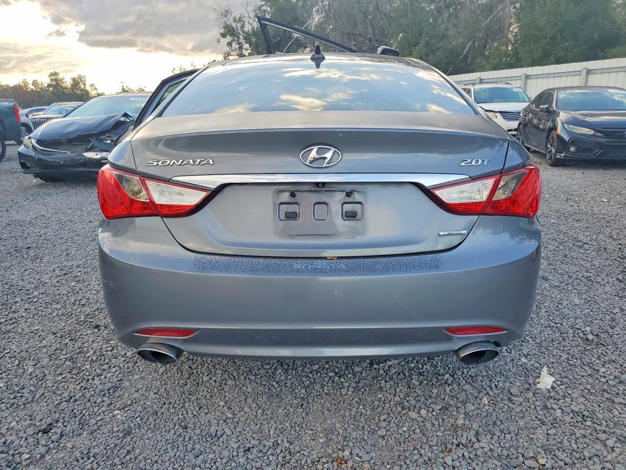2013 HYUNDAI SONATA