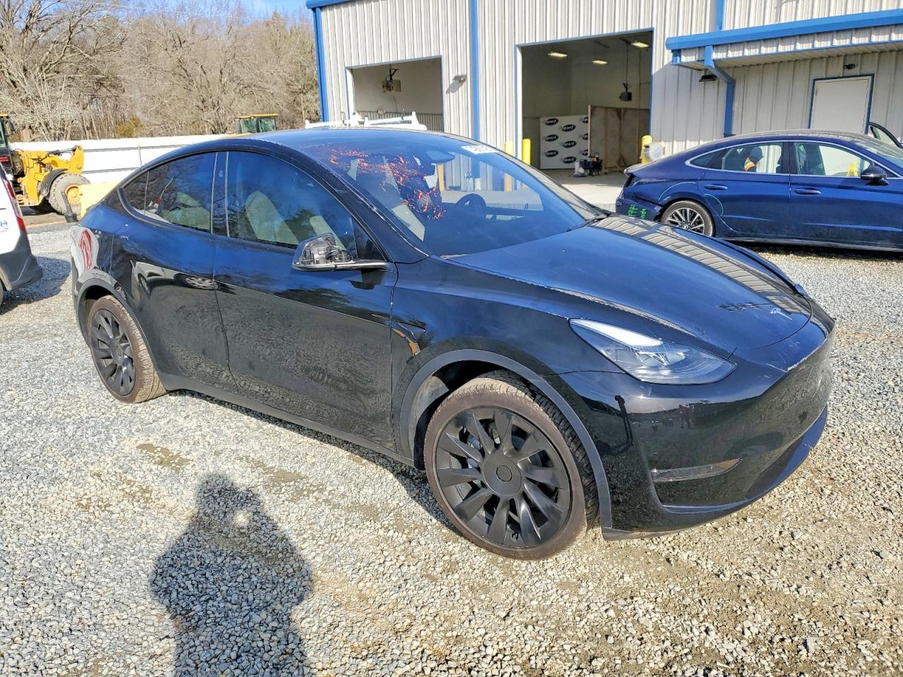 2024 TESLA MODEL Y
