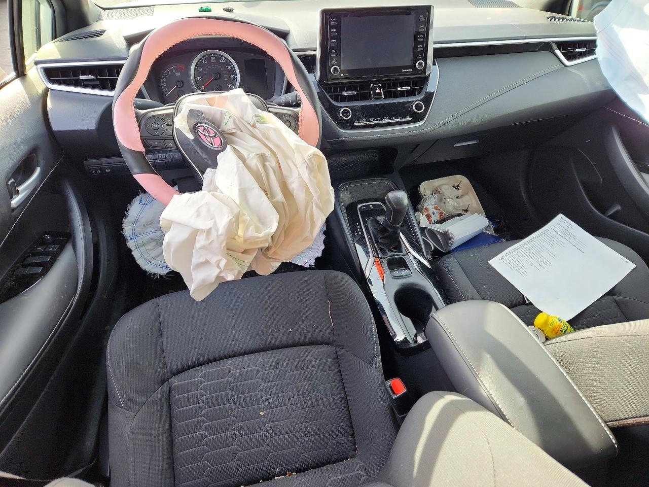 2022 TOYOTA COROLLA
