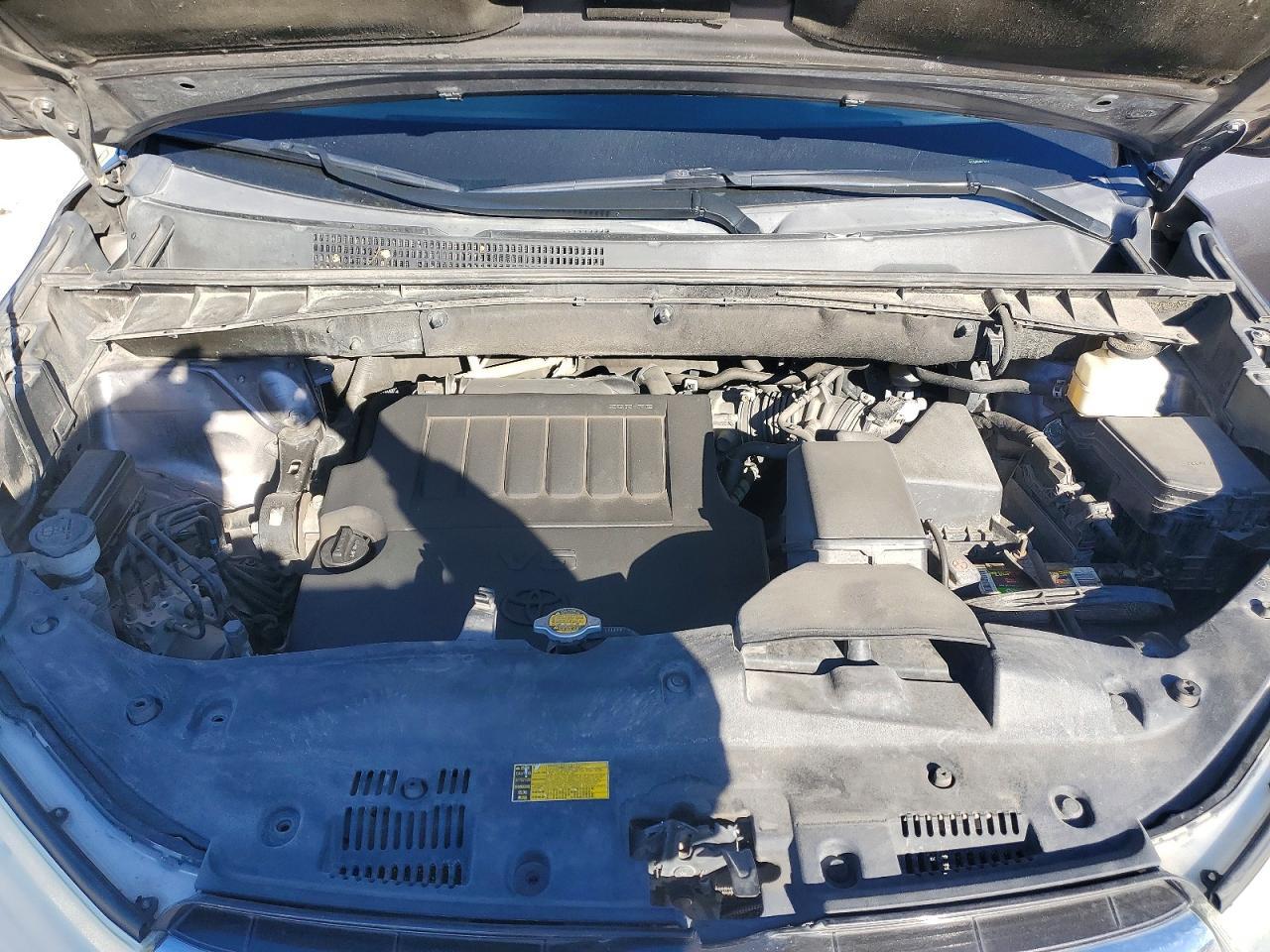 2014 TOYOTA HIGHLANDER