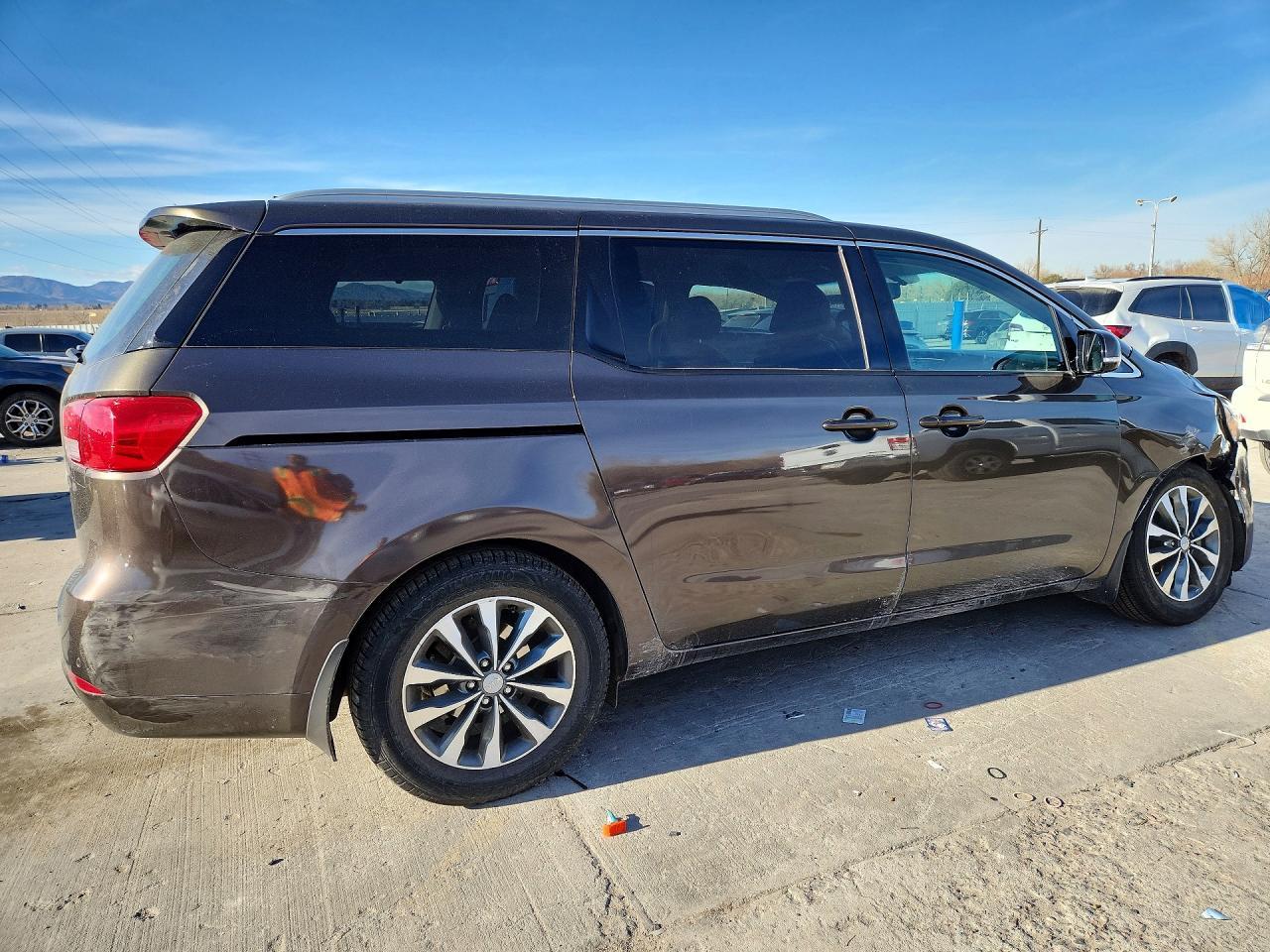 2016 KIA SEDONA