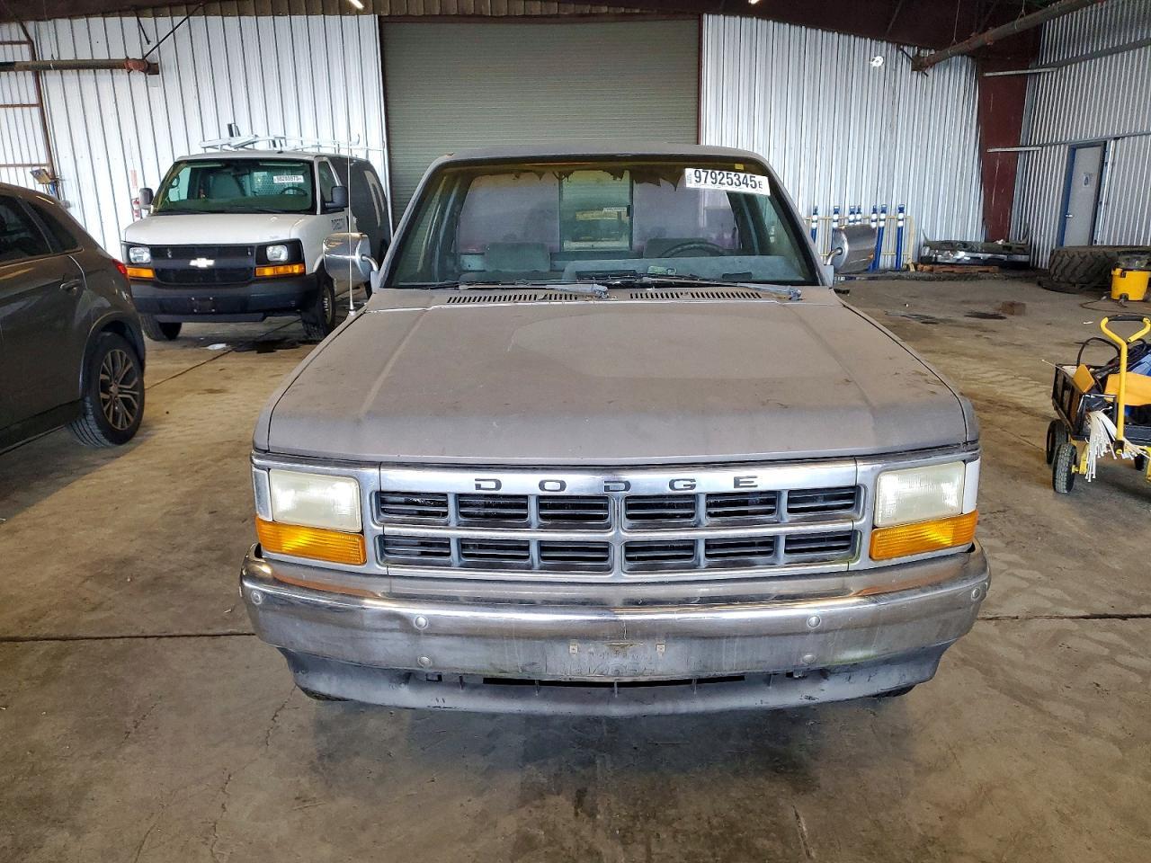 1993 DODGE Dakota