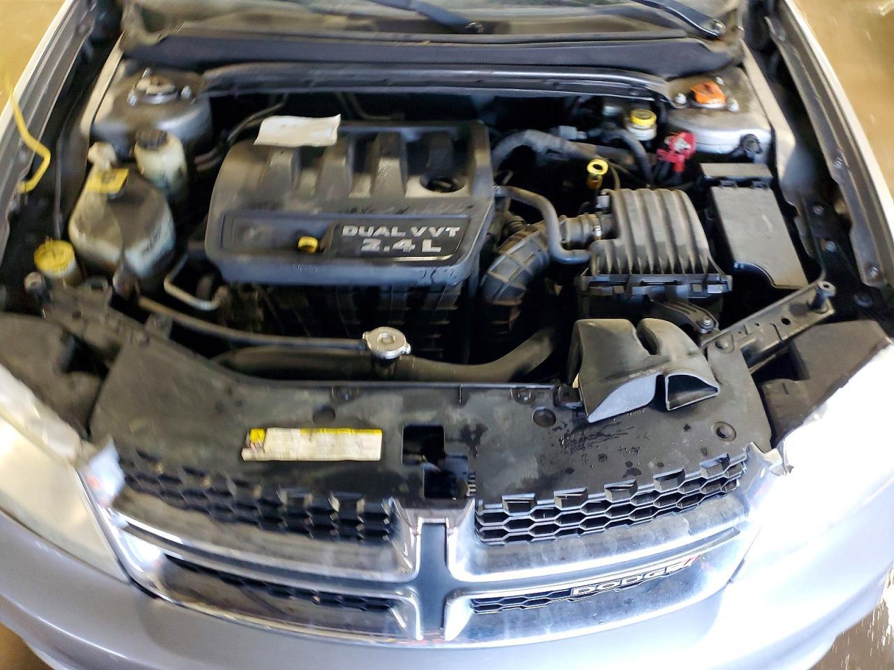 2013 DODGE Avenger