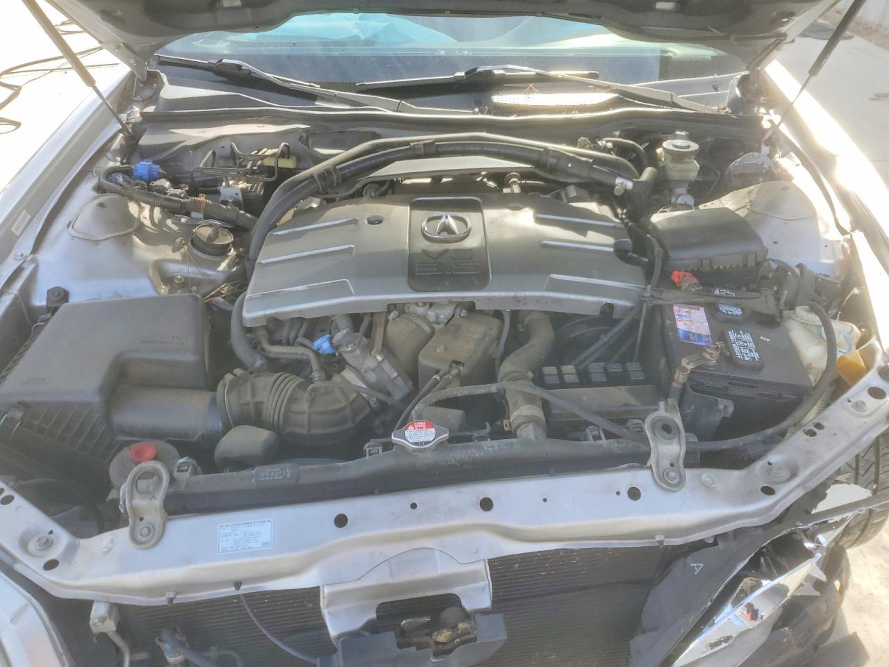 2004 ACURA RL