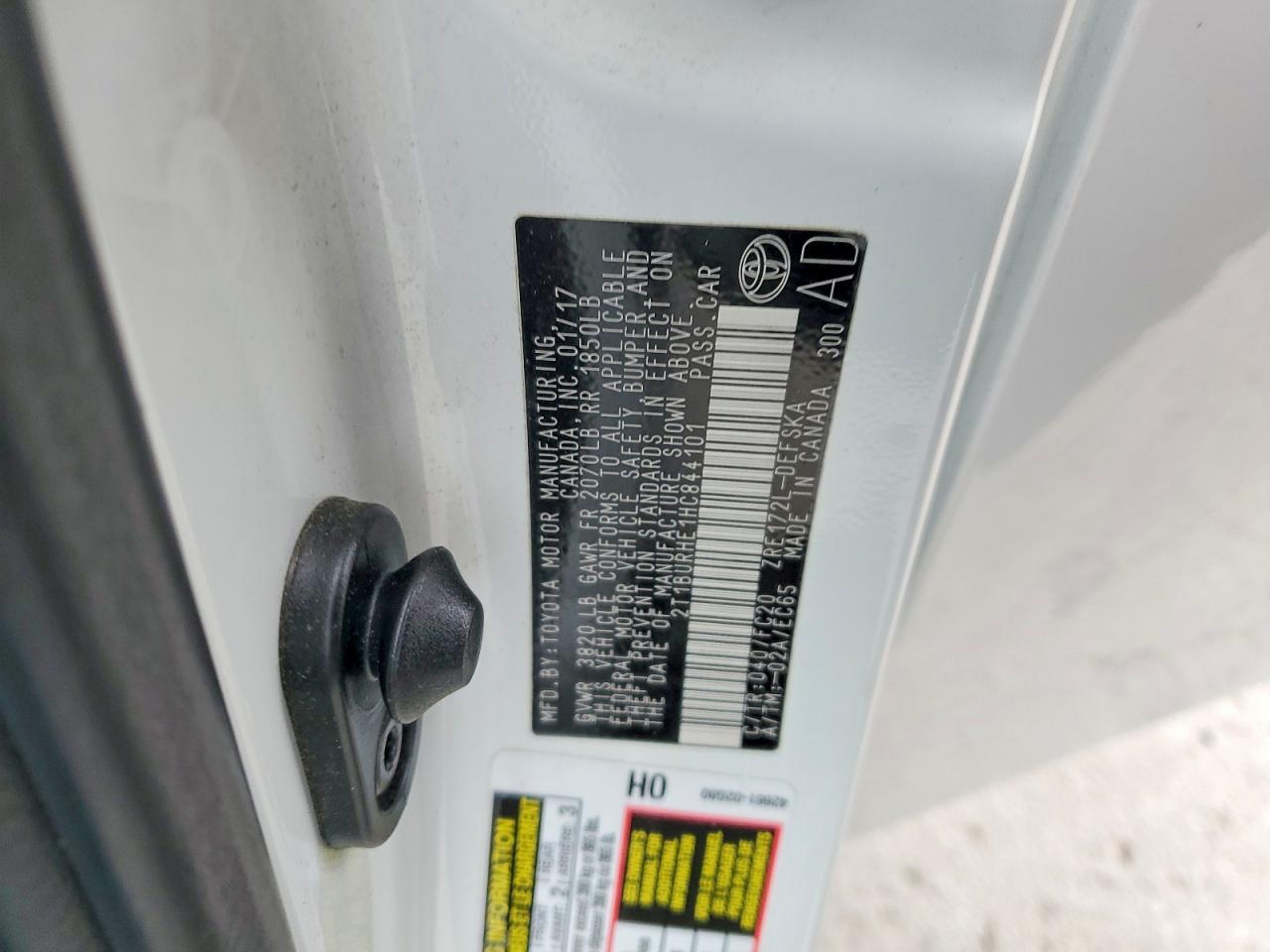 2017 TOYOTA COROLLA