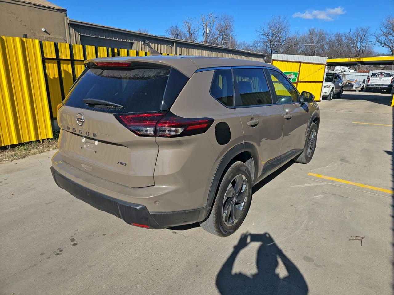 2025 NISSAN ROGUE