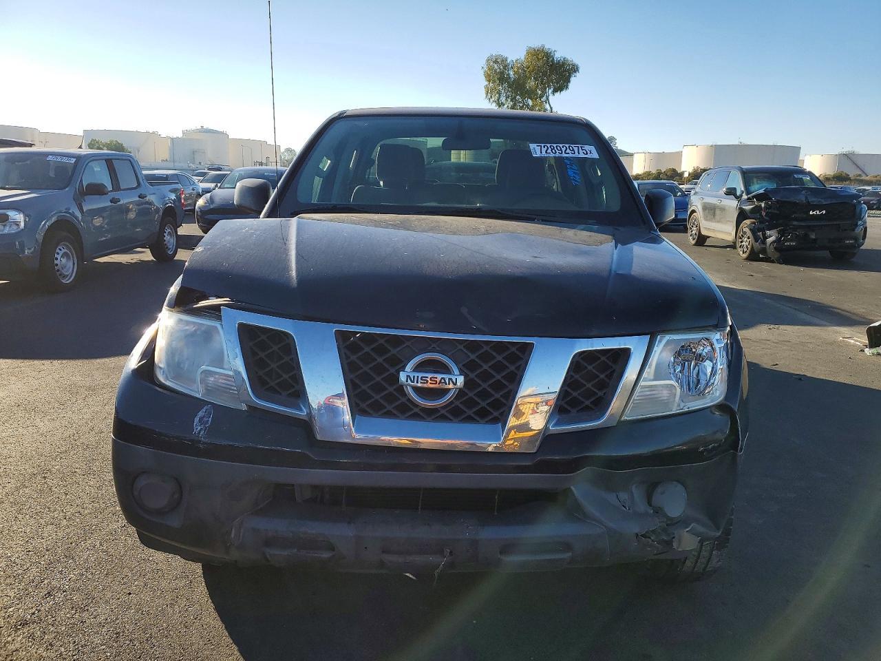2012 NISSAN Frontier