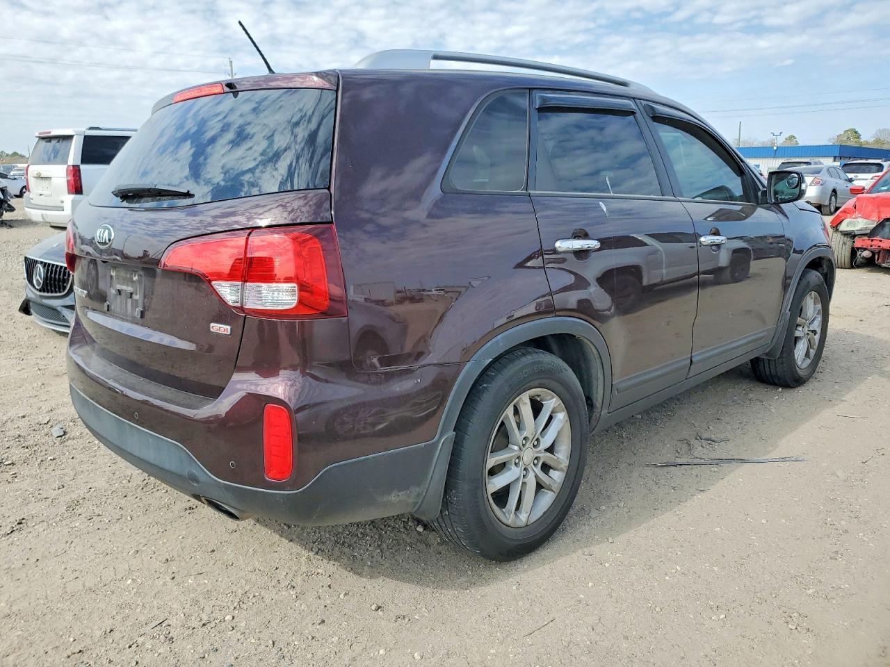 2015 KIA SORENTO