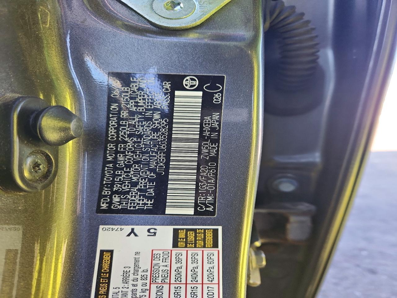 2016 TOYOTA PRIUS