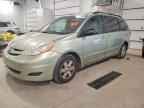 2009 TOYOTA SIENNA