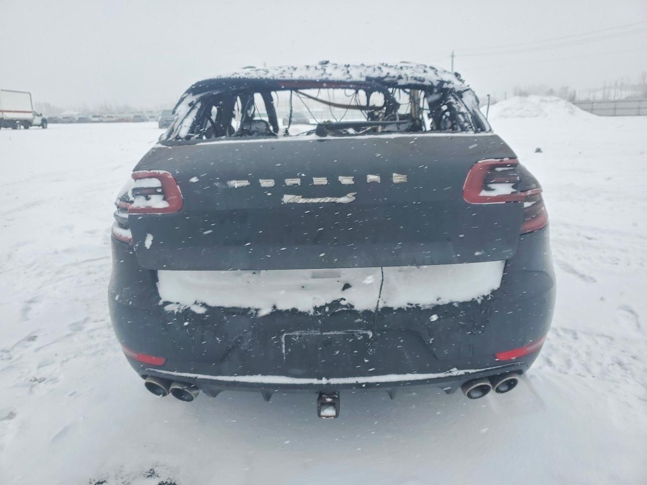 2018 PORSCHE Macan