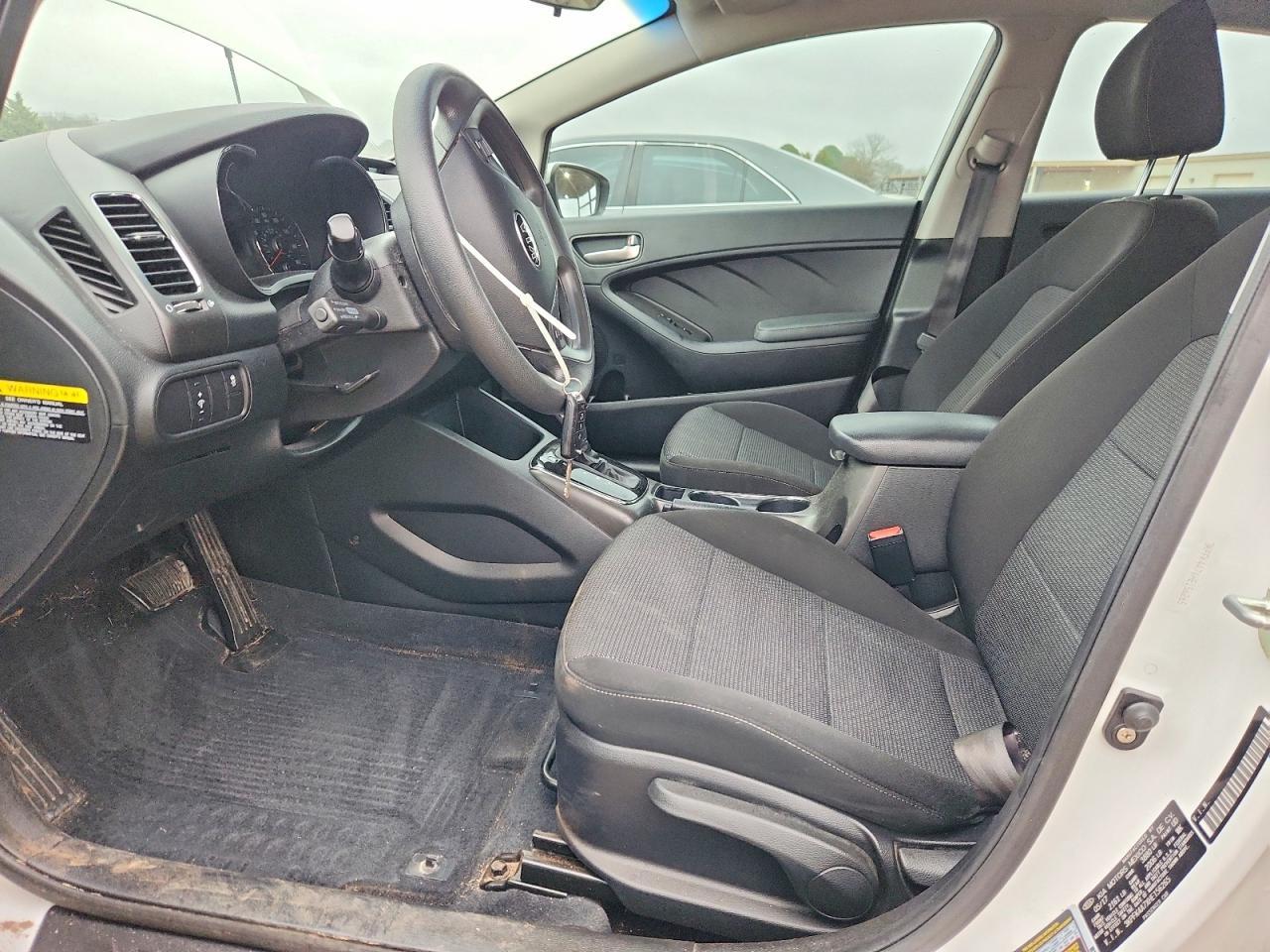 2017 KIA FORTE