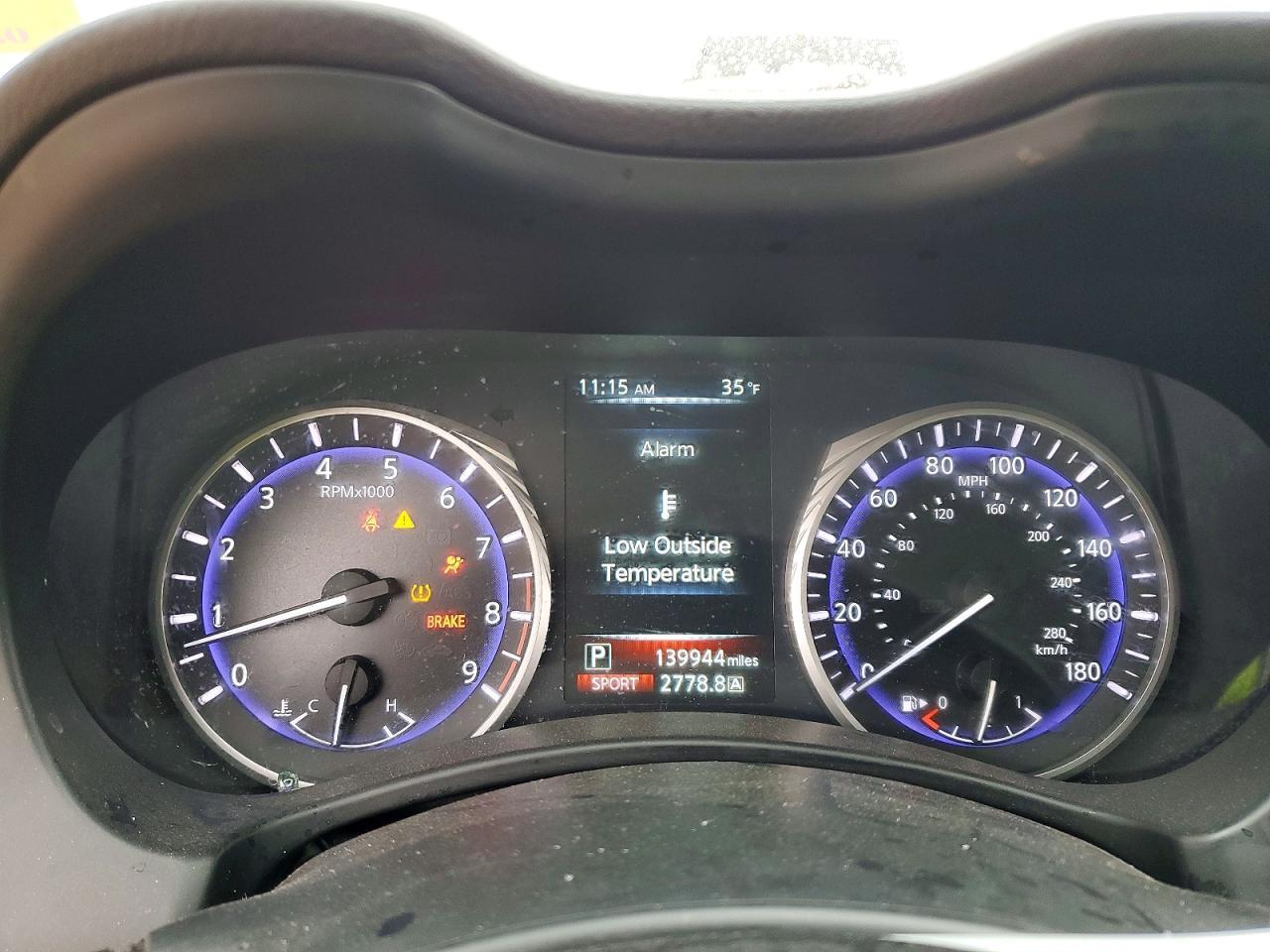 2015 INFINITI Q50