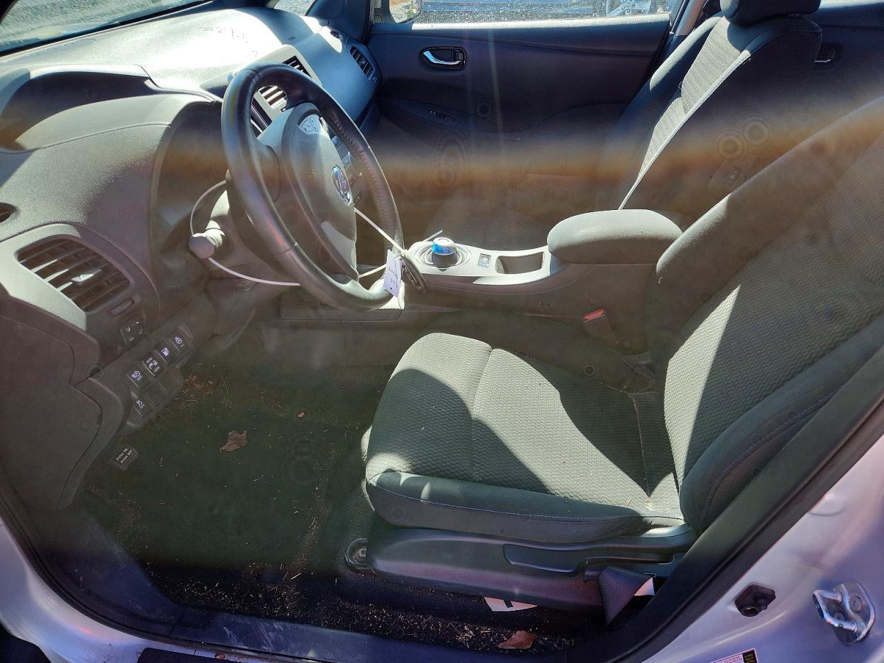 2013 NISSAN LEAF