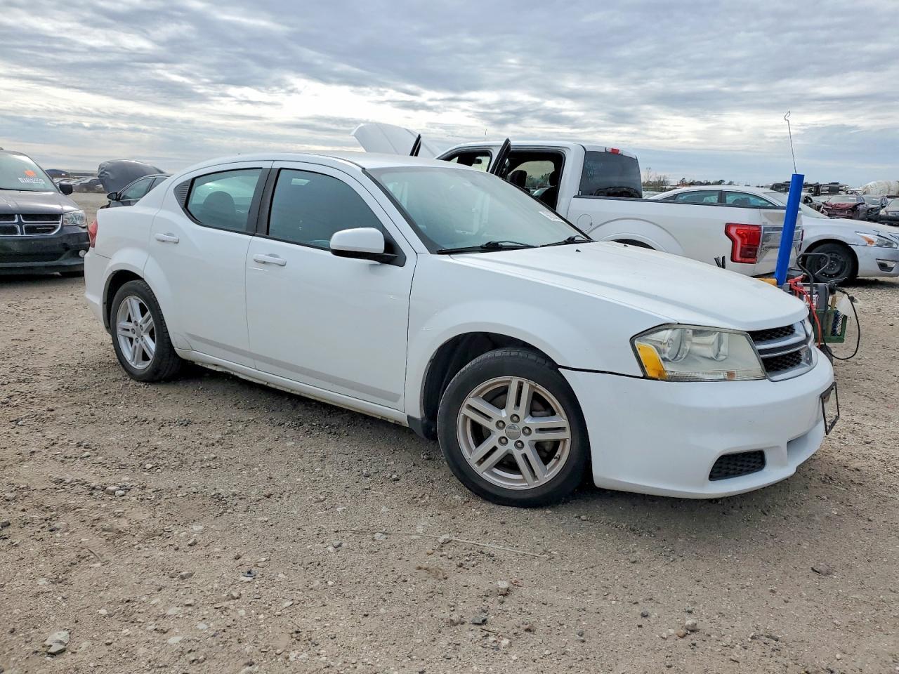 2012 DODGE Avenger