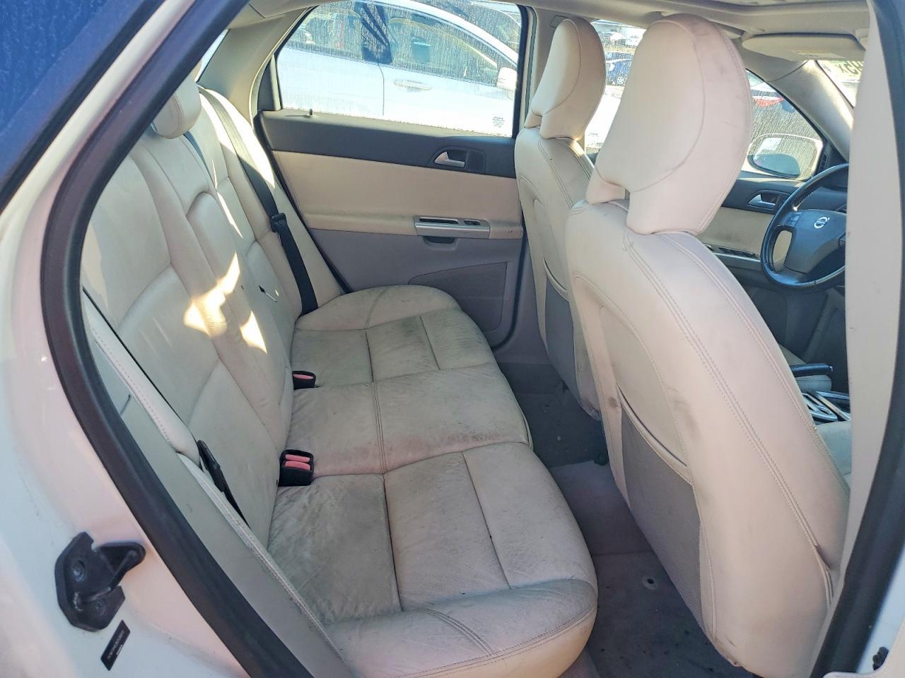 2011 VOLVO S40