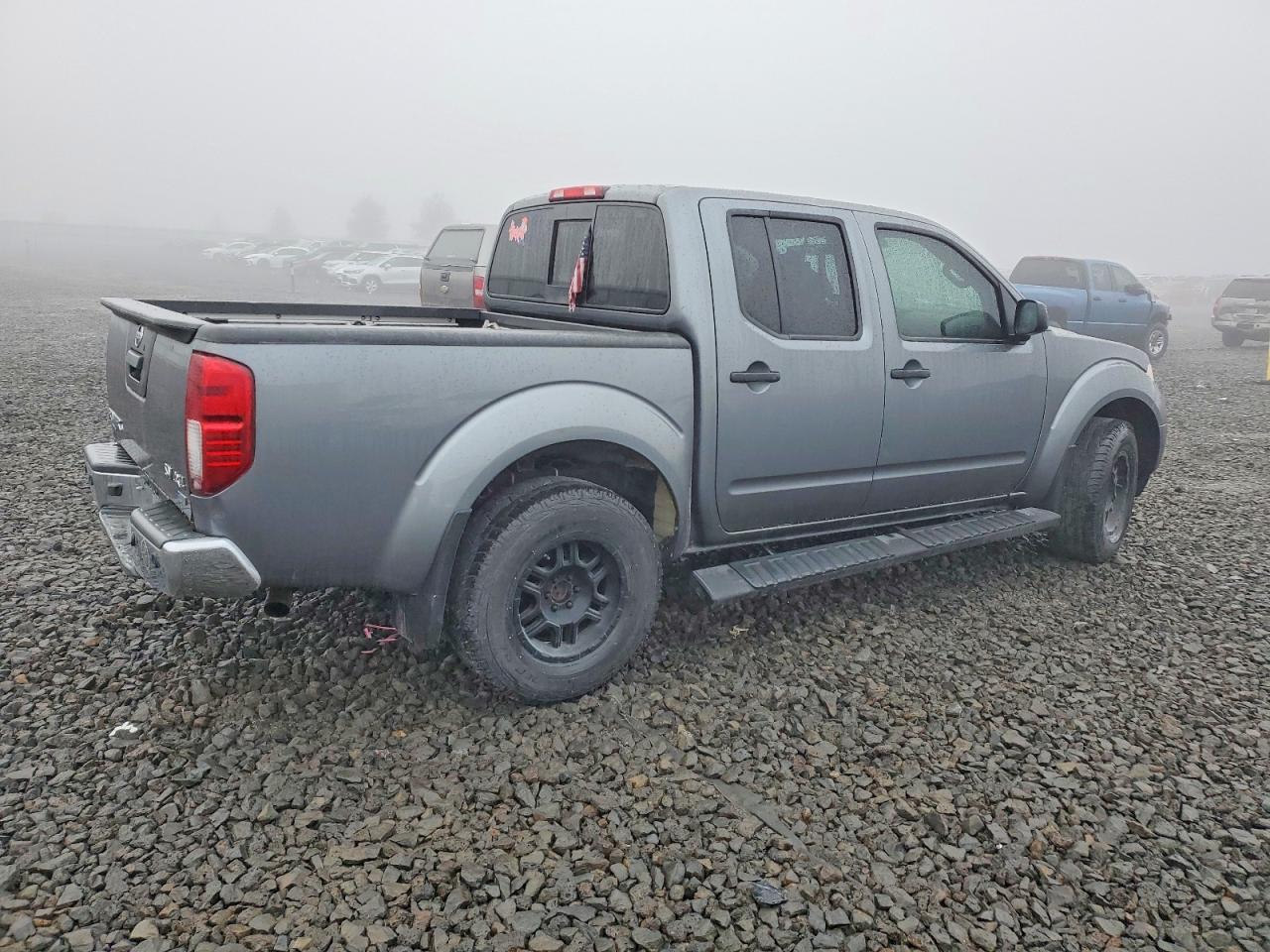 2017 NISSAN Frontier
