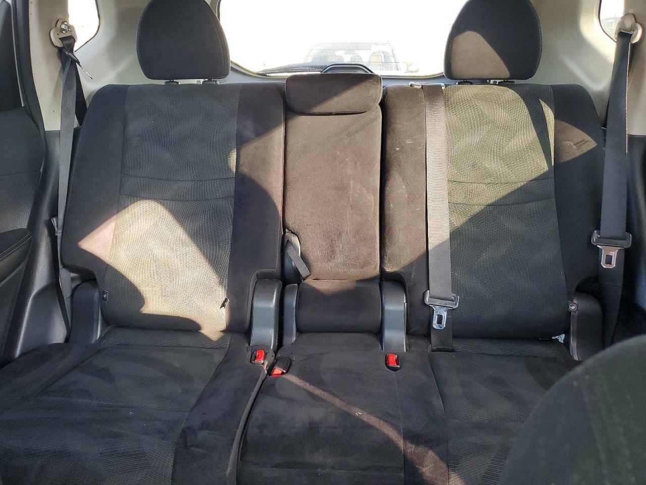 2016 NISSAN ROGUE
