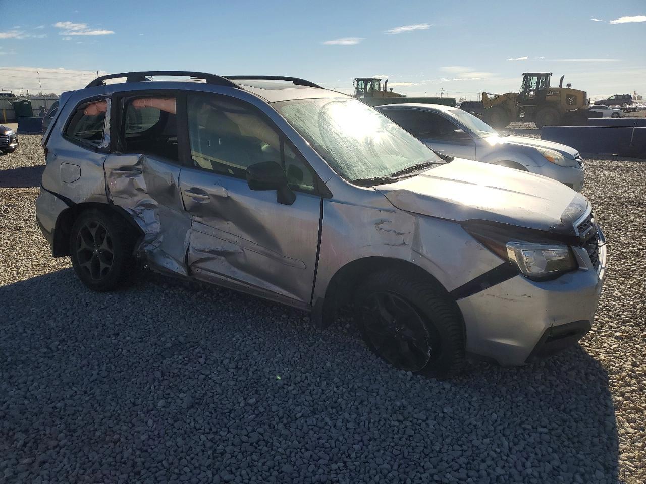 2018 SUBARU FORESTER