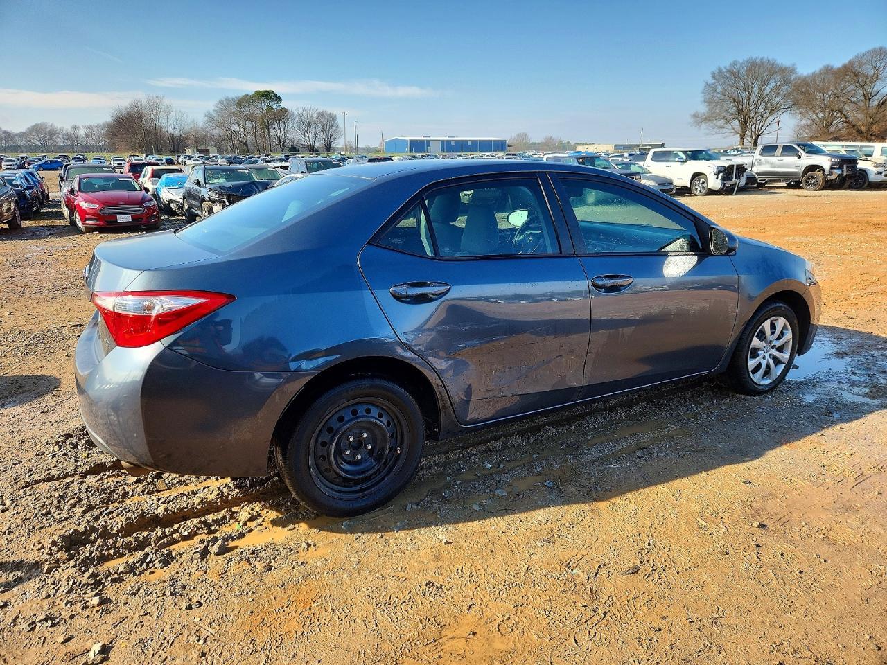 2015 TOYOTA COROLLA