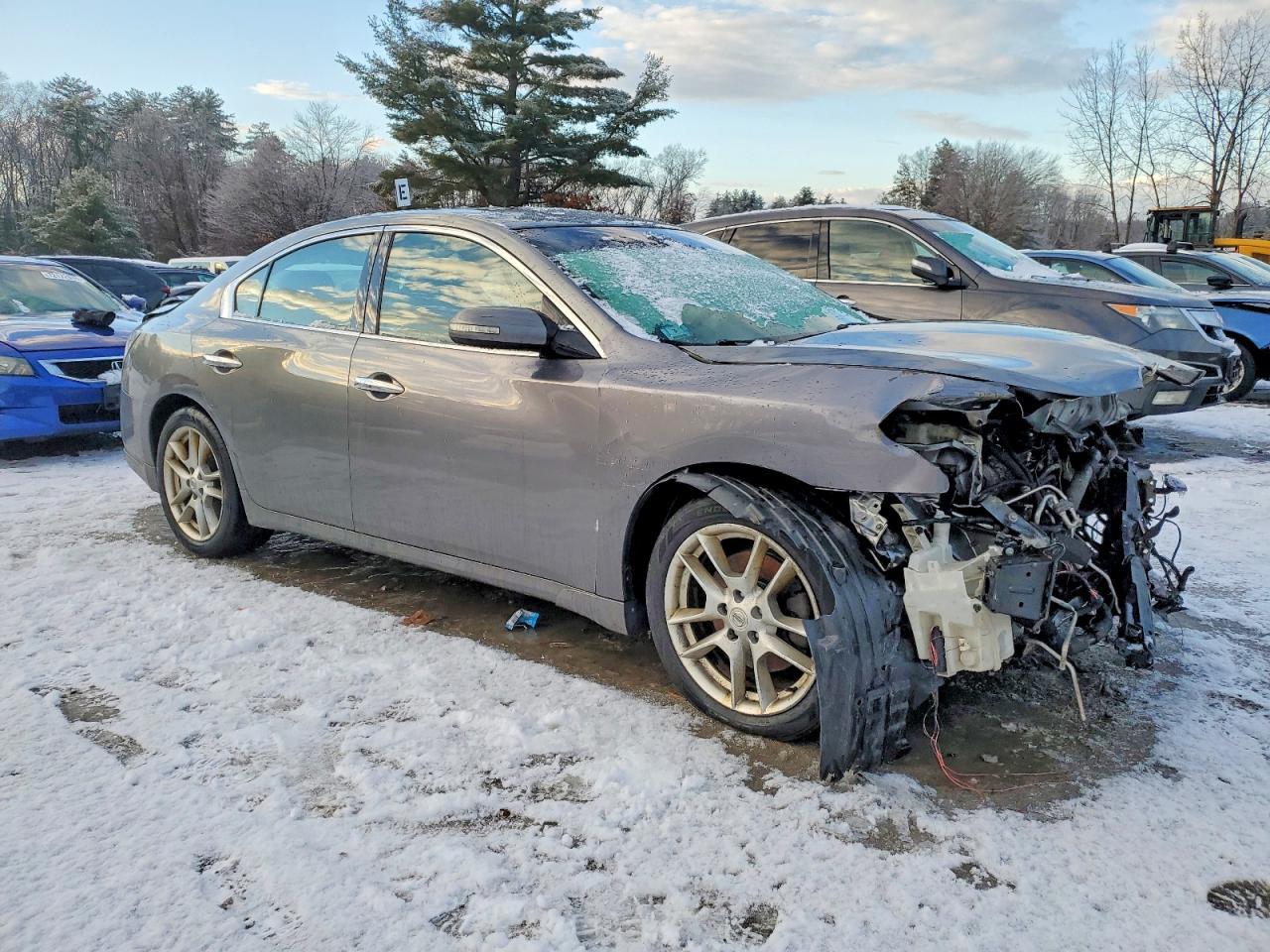 2014 NISSAN