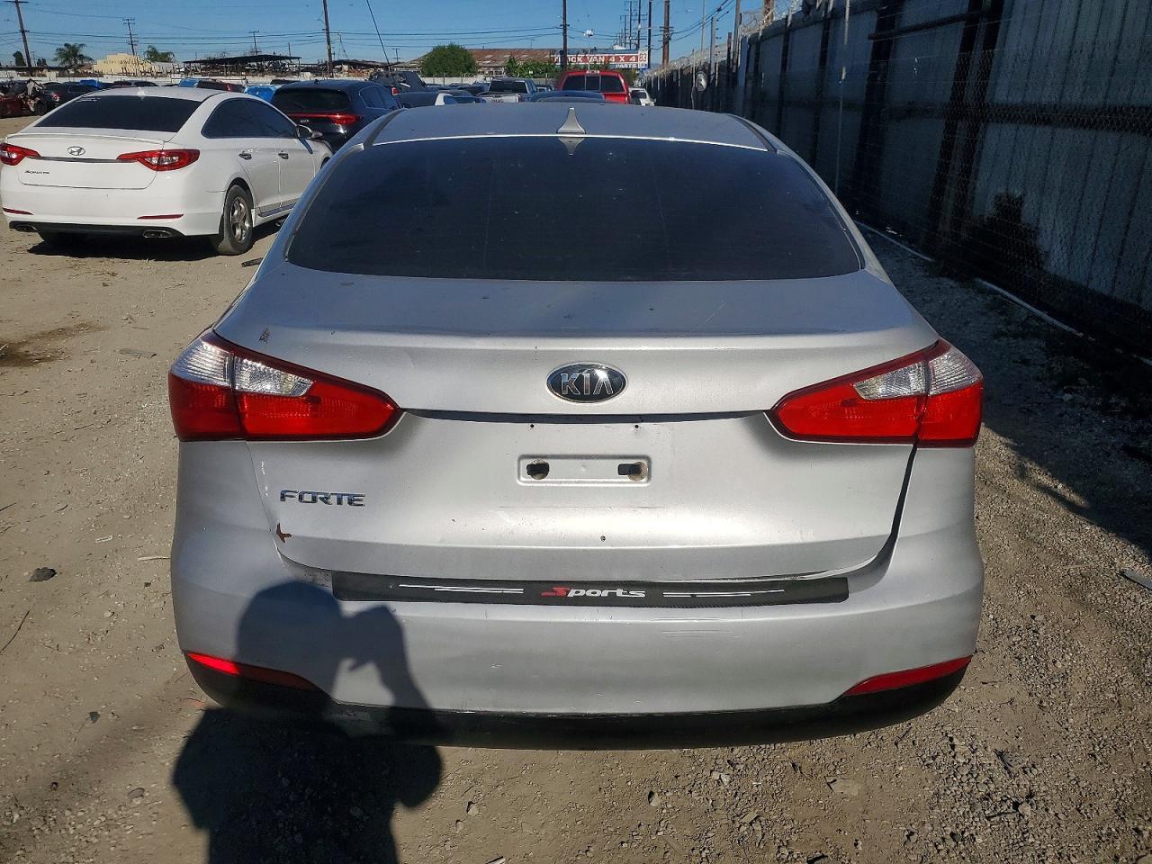 2016 KIA FORTE
