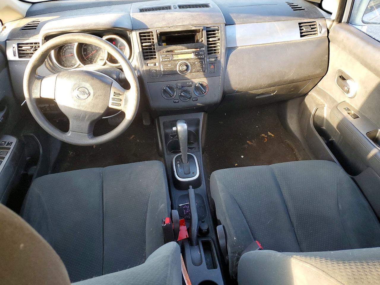 2010 NISSAN VERSA