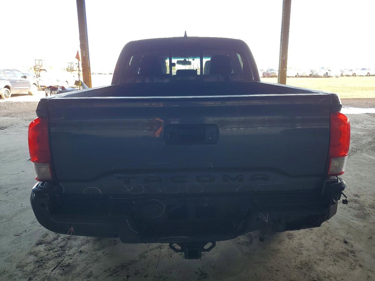 2016 TOYOTA TACOMA