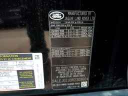 2024 LAND ROVER Defender