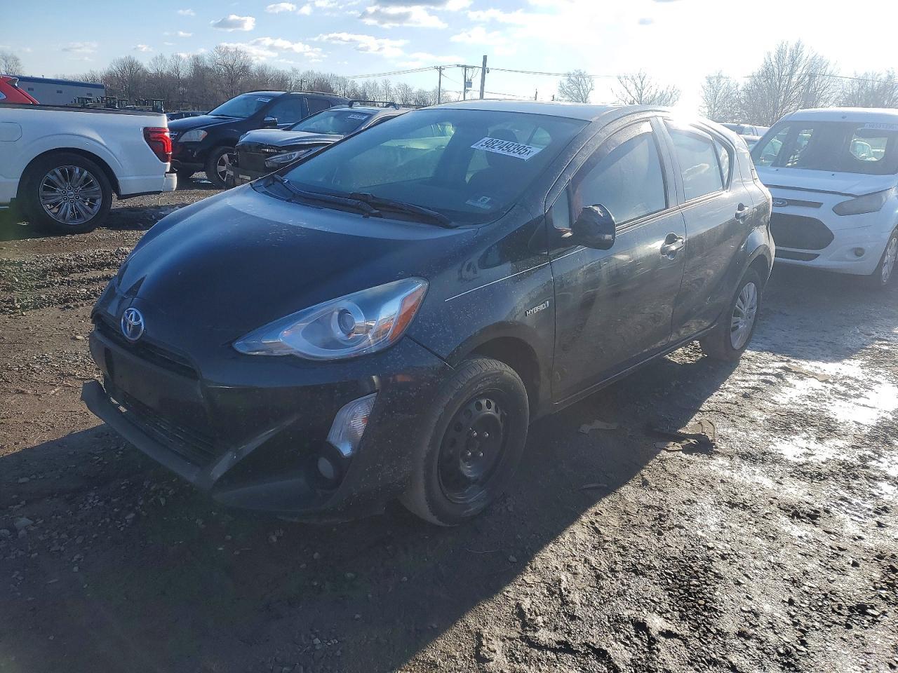 2015 TOYOTA Prius c