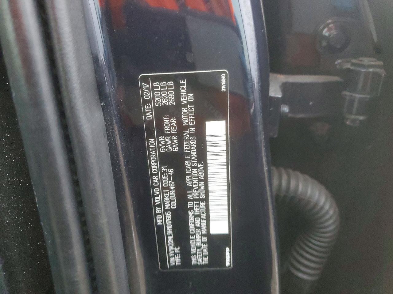 2017 VOLVO S90