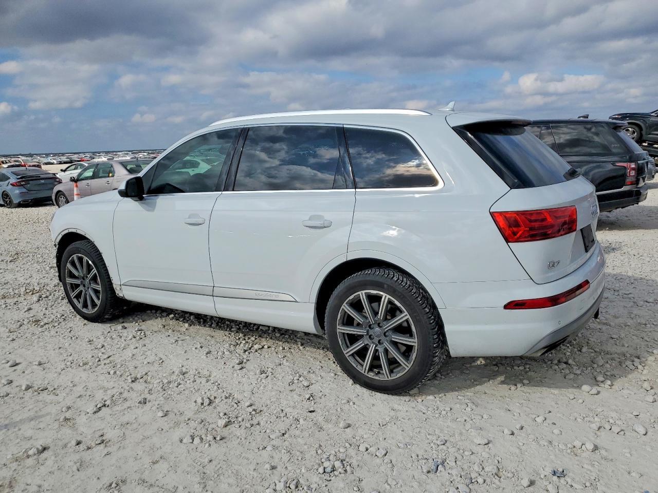 2018 AUDI Q7