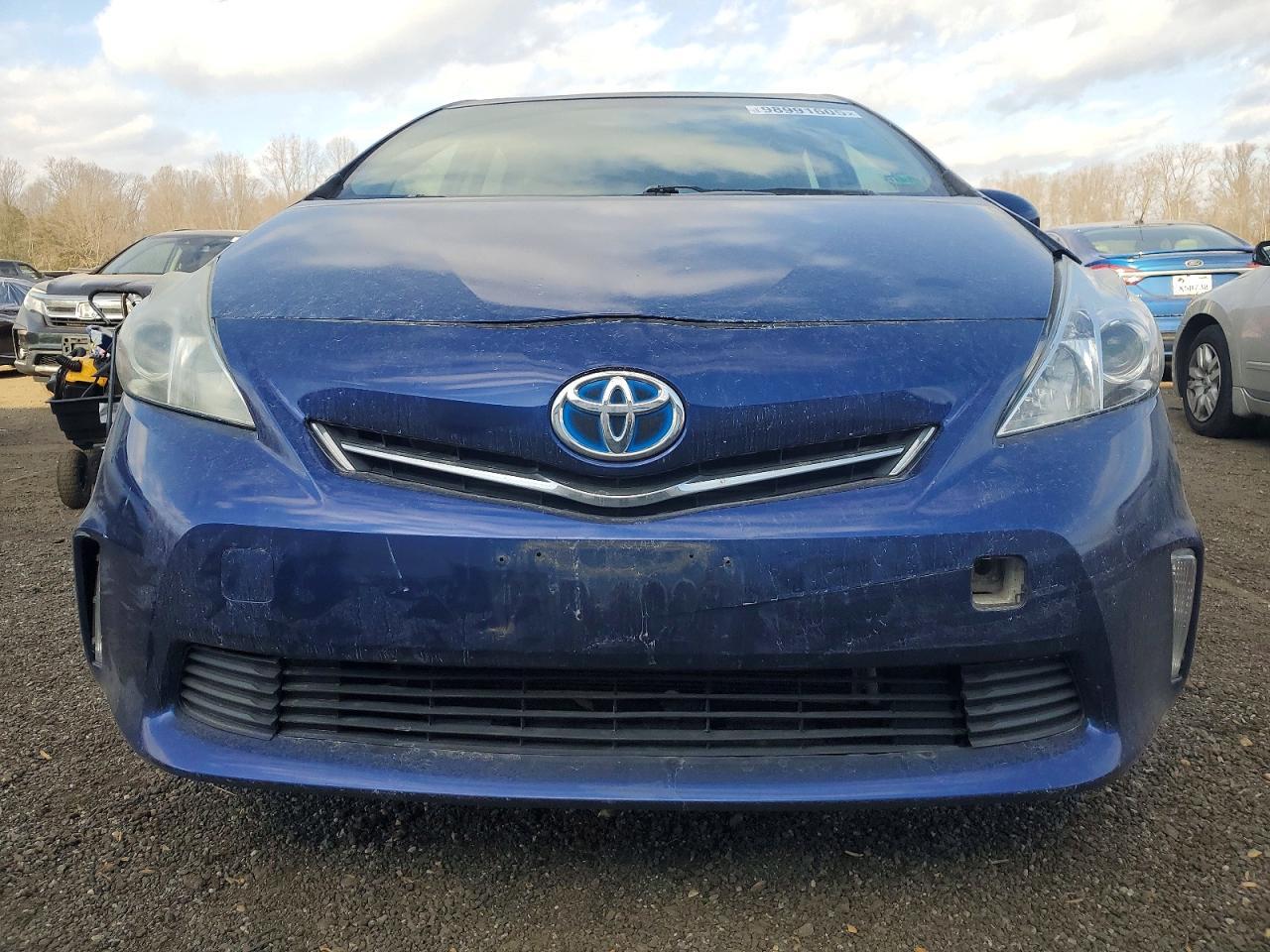 2014 TOYOTA PRIUS V