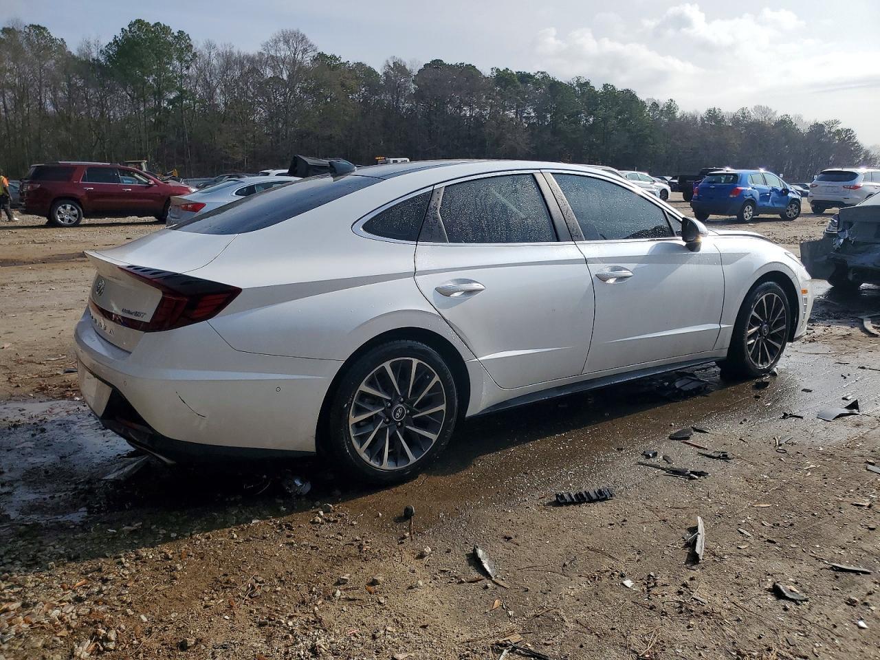 2022 HYUNDAI SONATA