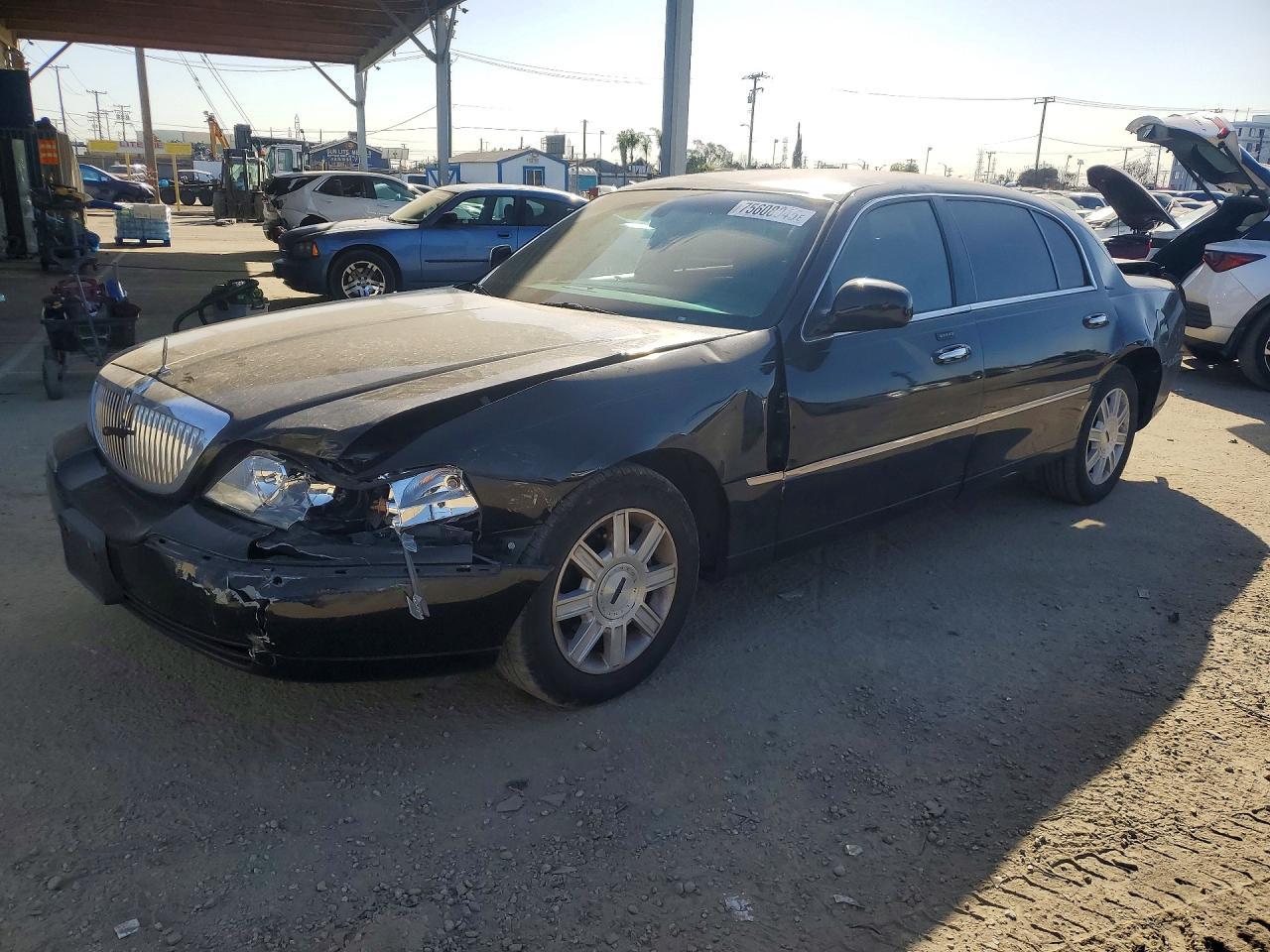 2007 LINCOLN Town Car