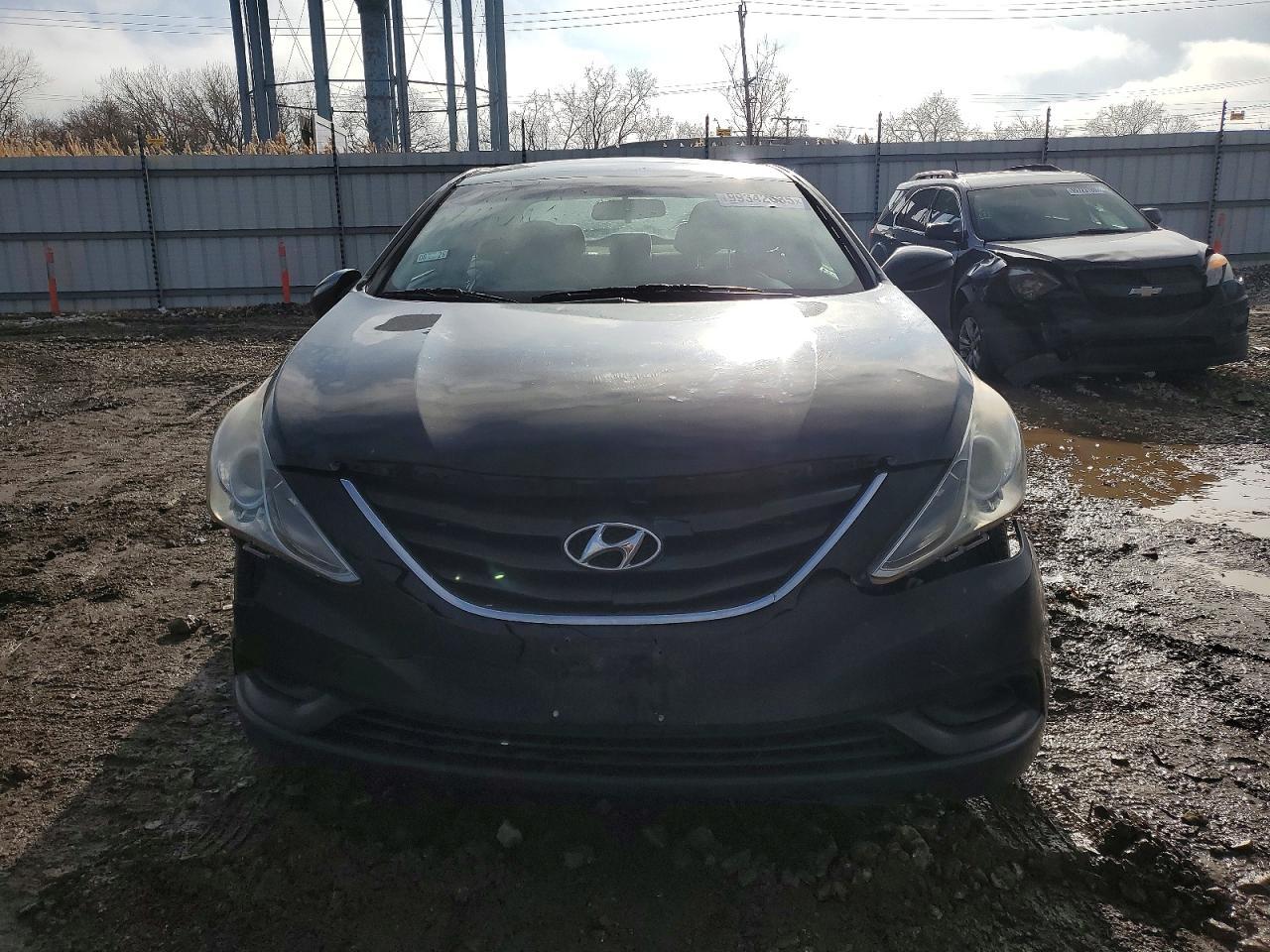 2011 HYUNDAI SONATA