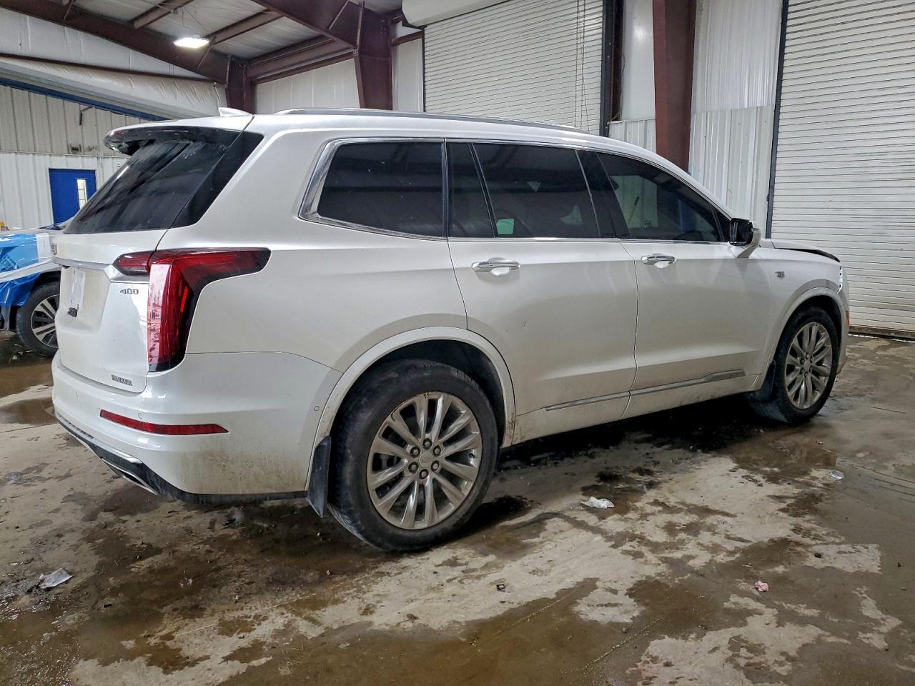 2023 CADILLAC XT6