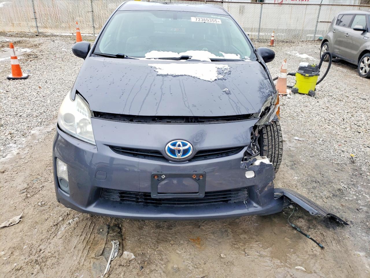 2011 TOYOTA PRIUS