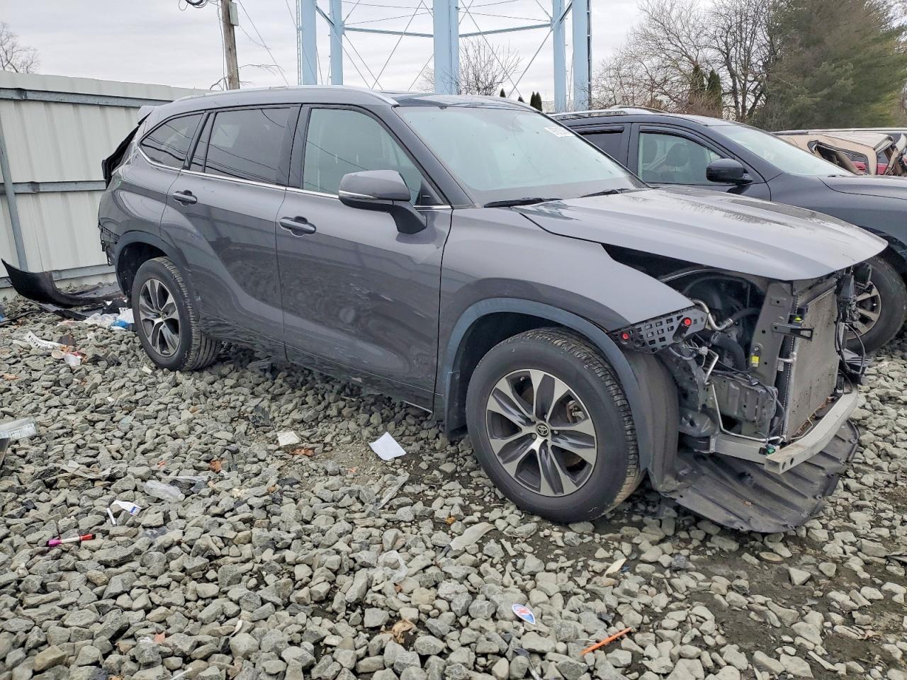 2022 TOYOTA HIGHLANDER