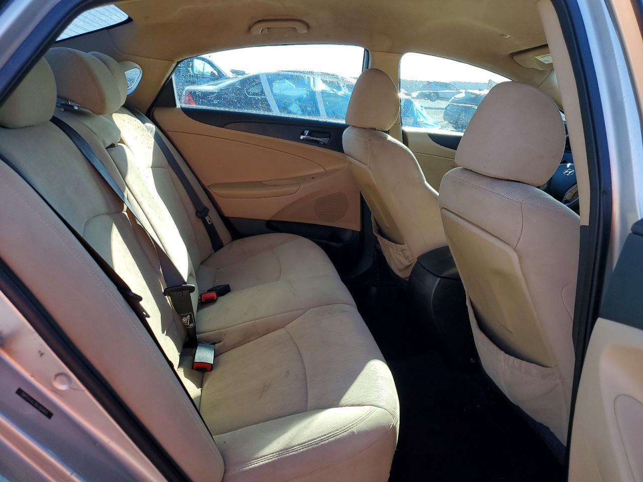 2011 HYUNDAI SONATA