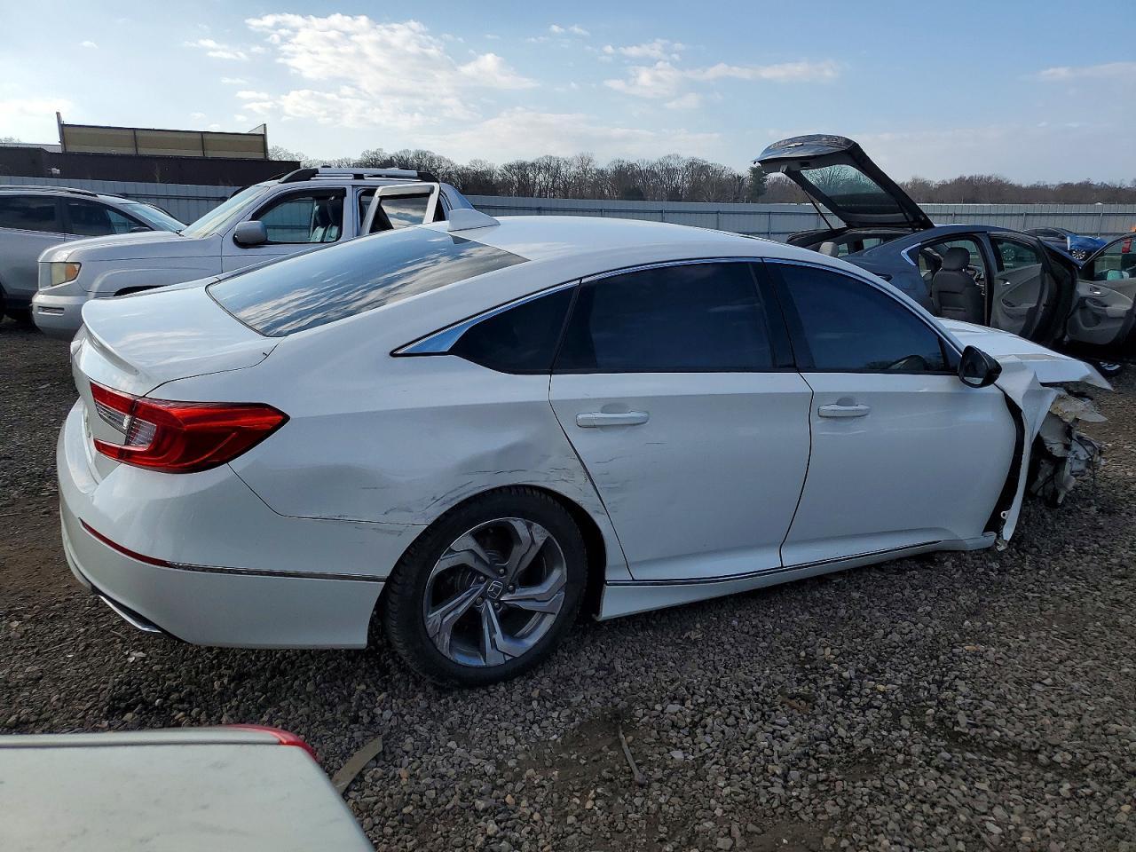2018 HONDA ACCORD