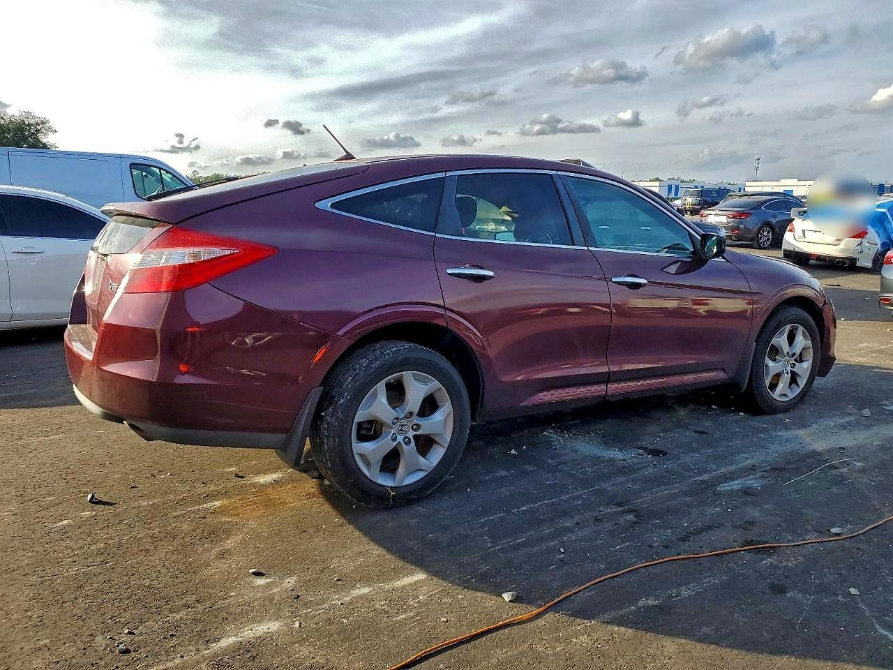2012 HONDA Crosstour