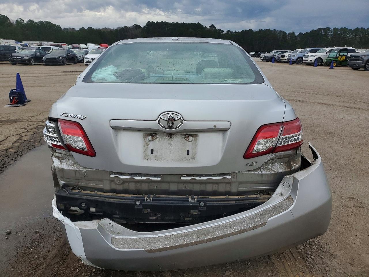 2011 TOYOTA CAMRY